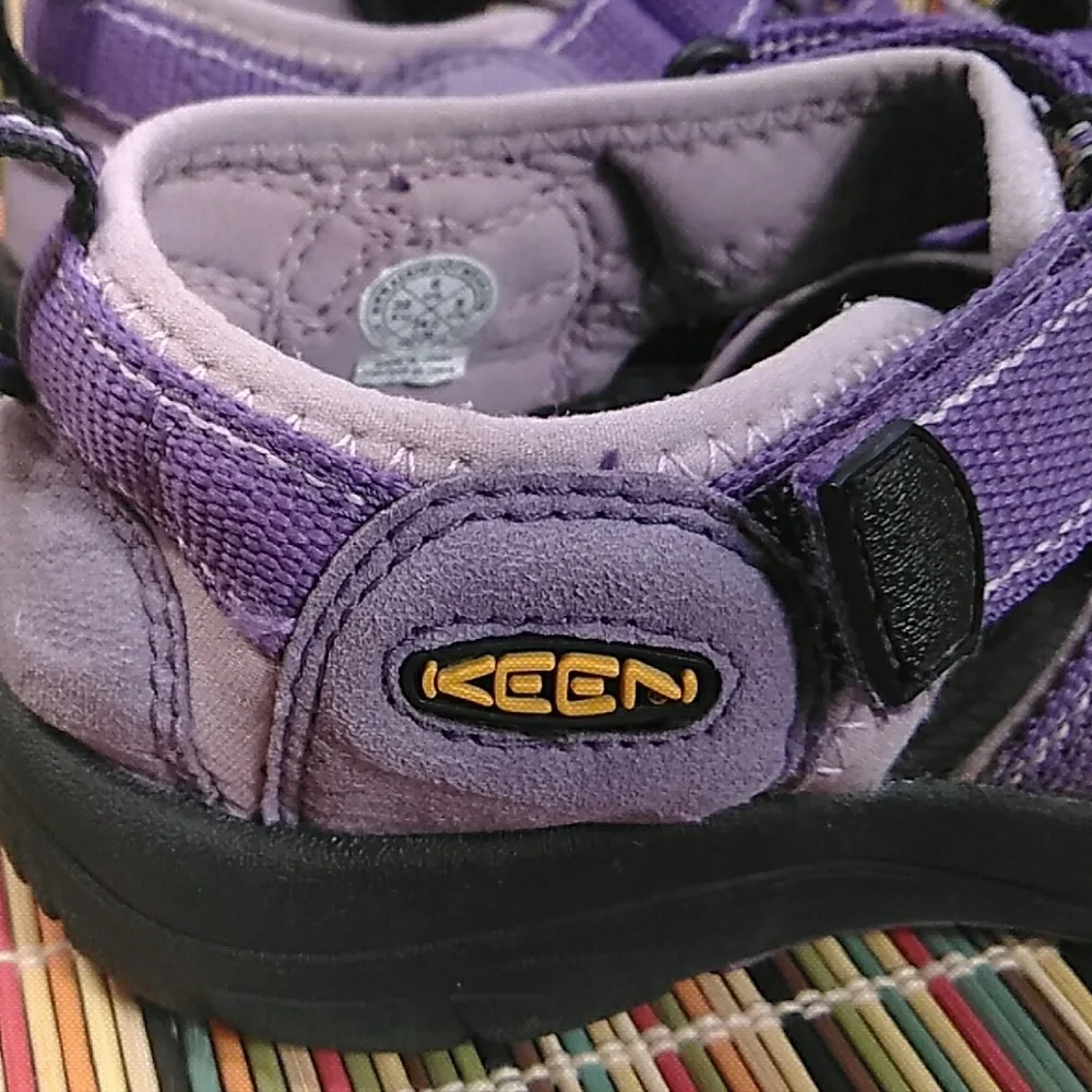 KEEN WATERPROOF SANDALS WOMEN'S